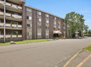 80 Claudia Dr APT 372, West Haven, CT 06516