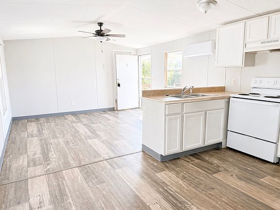 3rd image of 1216 Marion Dr #1250