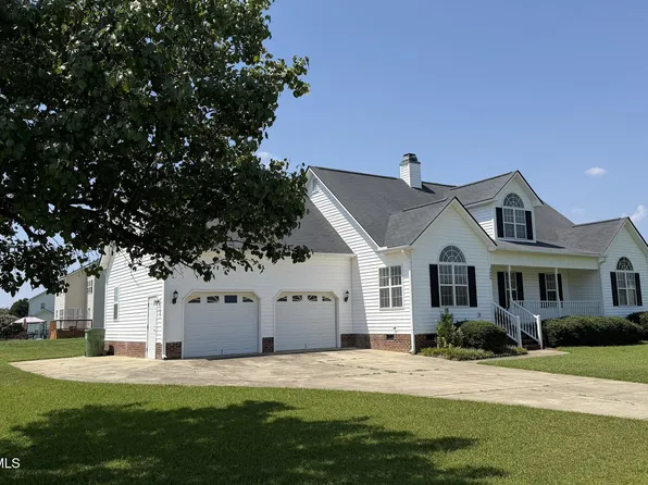 5600 Cardinal Landing Dr, Raleigh, NC 27603