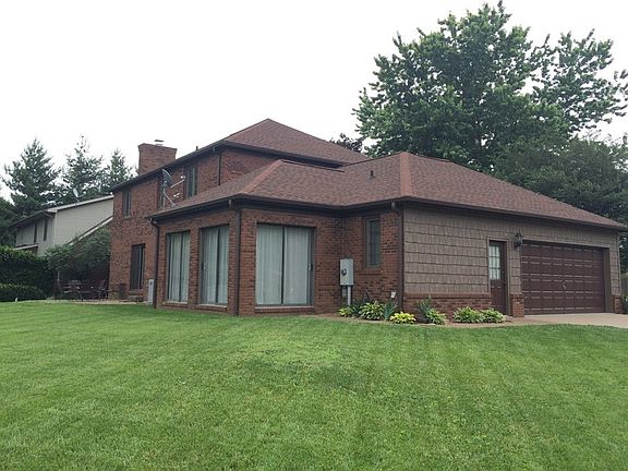 3rd image of 6326 E Oak St