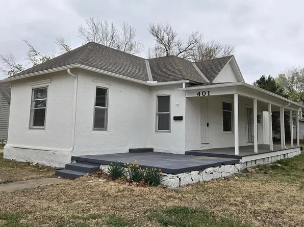 401 E 12th Ave, Winfield, KS 67156