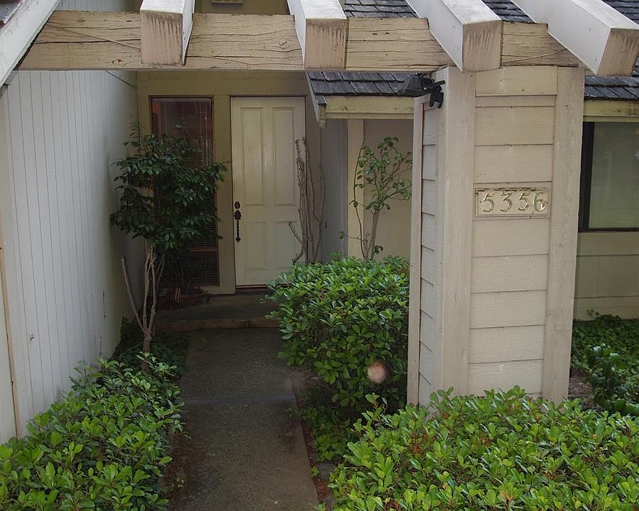 2nd image of 5356 Terrace Oak Cir