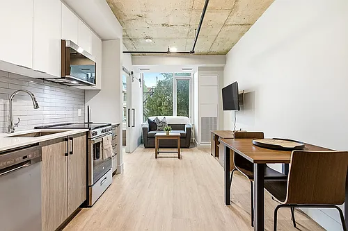 250 Besserer St Photo 1
