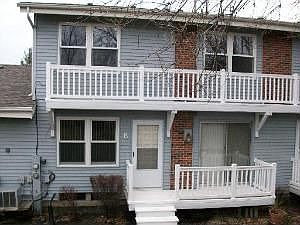 1st image of 328B Hampton Ct