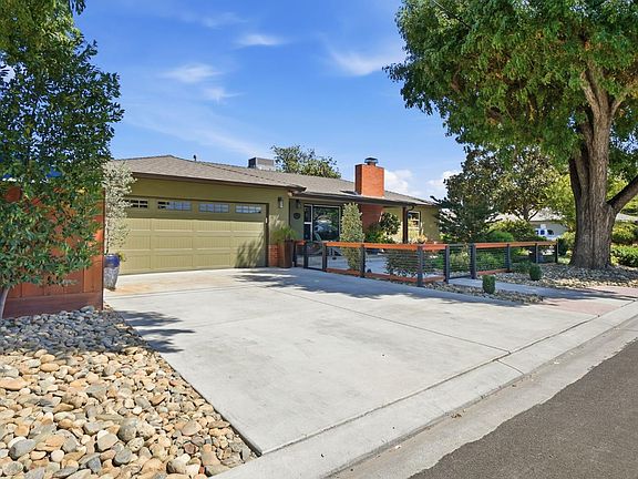 3rd image of 805 Edison Ave