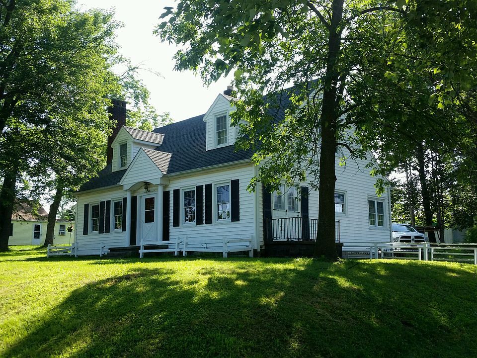 1st image of 130 S Gibson St