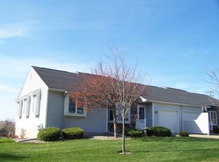 4883 Ridgeway Dr #106, Cass City, MI 48726