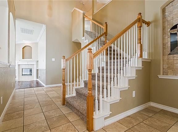 3rd image of 6405 Apricot Ln