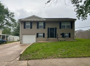 917 N Arapaho St, Independence, MO 64056