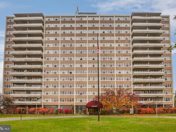 1008 Barclay Towers, Cherry Hill, NJ 08034