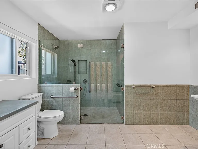 10401 Wystone Ave — Photo 36
