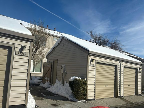 3rd image of 13960 Lear Blvd