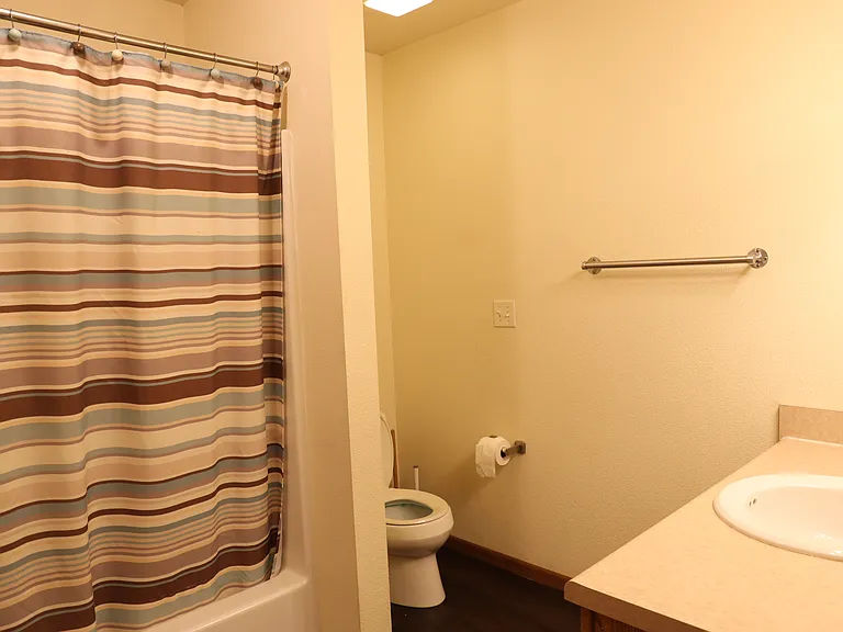 22635 Hollow Oak Ln #A — Photo 17