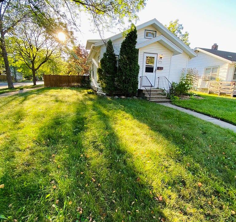1st image of 3956 44th Ave S