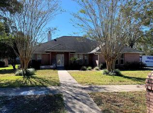 2709 Silhouette Dr, Cantonment, FL 32533