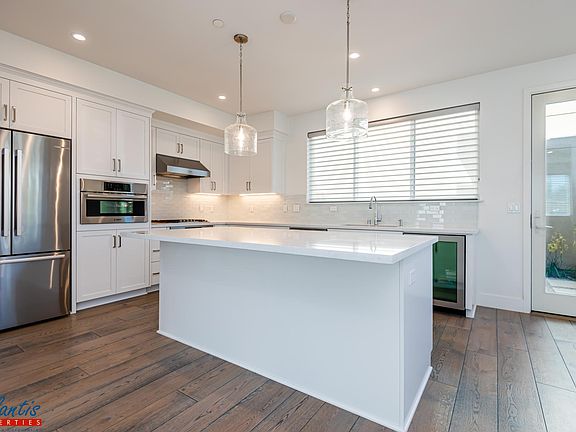 3rd image of 15123 S Turner St #15123