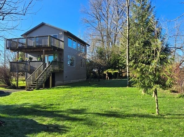 1025 Wilson River Loop