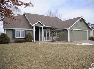 4120 Saddlehorn Dr, Lawrence, KS 66049