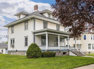 709 1st Ave, Vinton, IA 52349