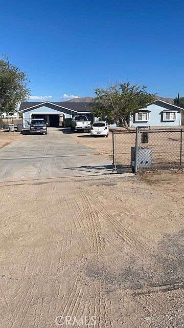 1st image of 9485 Guava Ave