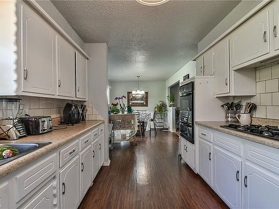 5th image of 1308 Lawton Ave