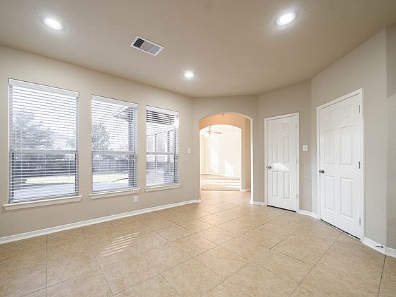 5th image of 8214 Almera Falls Dr