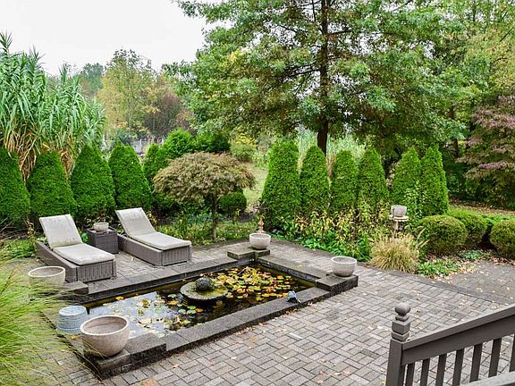2nd image of 545 Westminster Cir