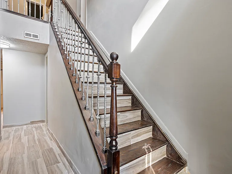 602 Dylan Ct — Photo 18
