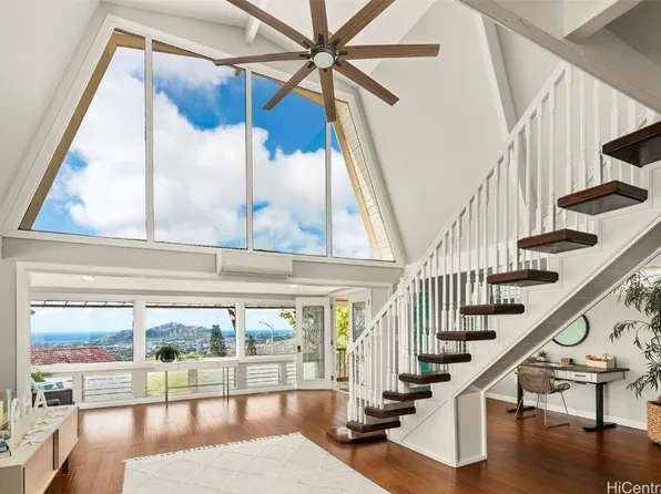 1727 Kumakani Loop, Honolulu, HI 96821