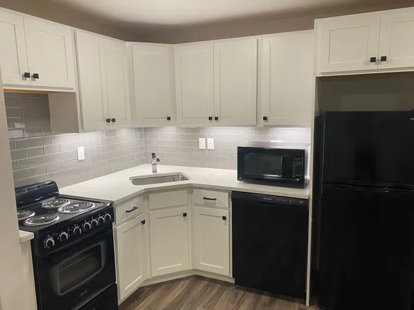 1090 New York Ave, Huntington Station, NY