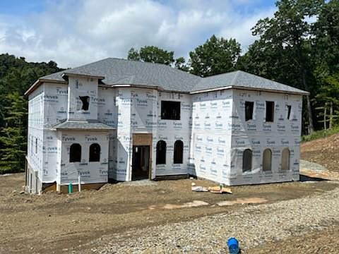 2nd image of 3510 Regent Ct