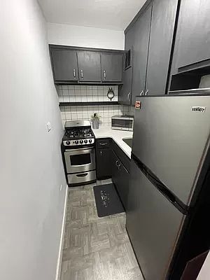 5th image of 335 E 51st St APT 7B