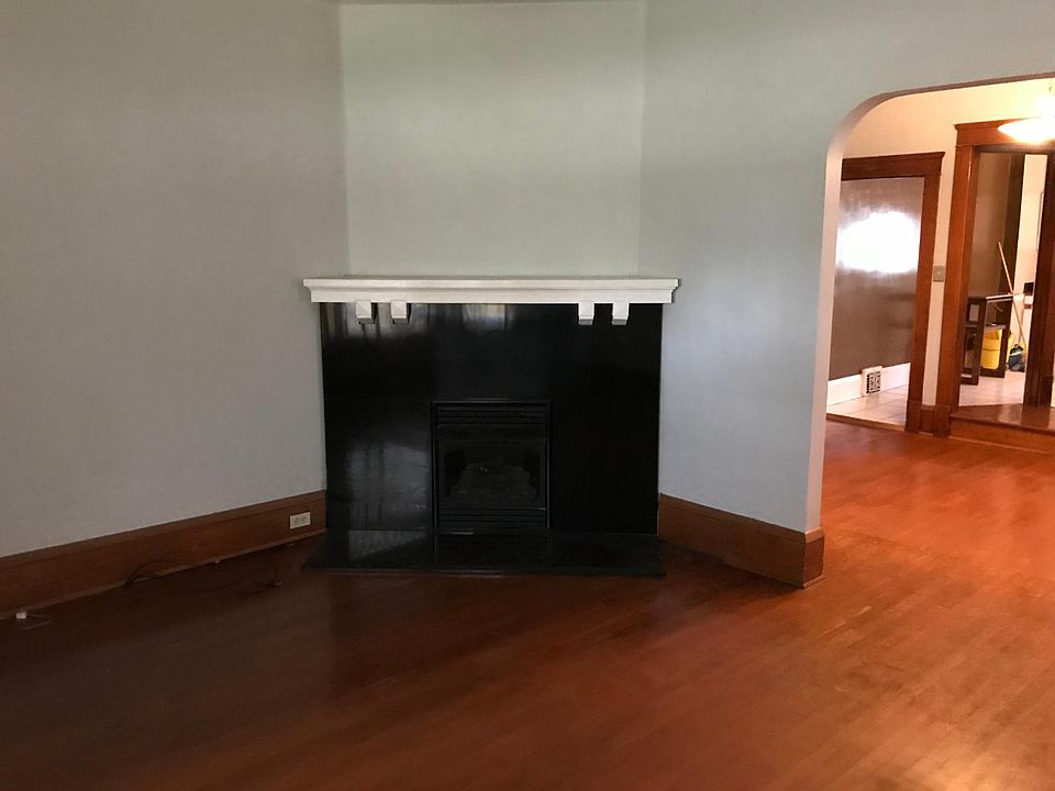 1st image of 1303 West Blvd