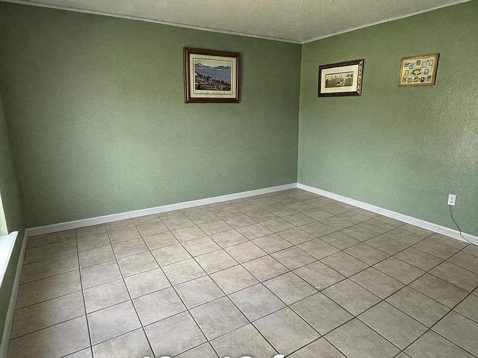 1st image of 1203 Alafia Dr