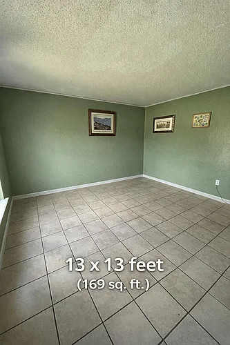 1203 Alafia Dr Photo 1