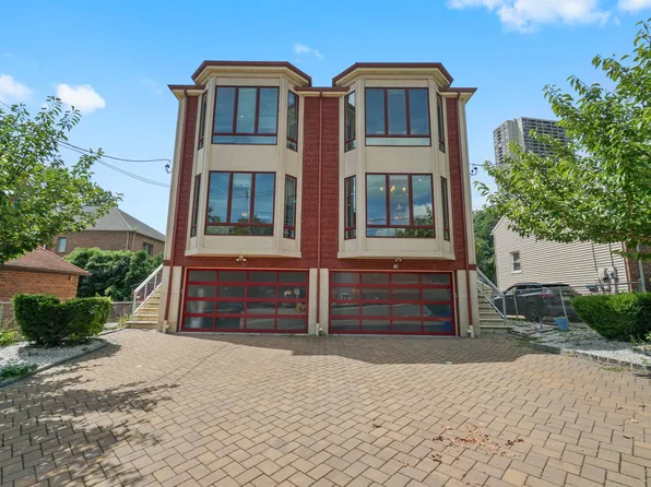 14 Orchard St, Edgewater, NJ 07020