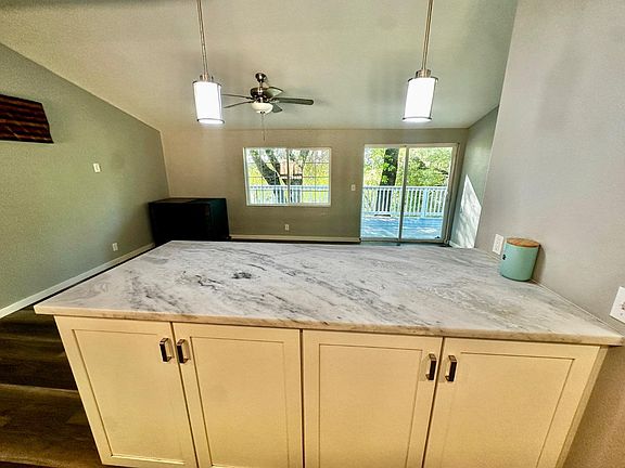 5th image of 2361 Sand Ridge Rd