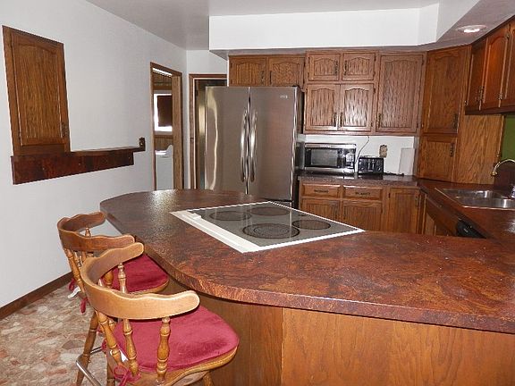 3rd image of 3319 Broadmore Dr