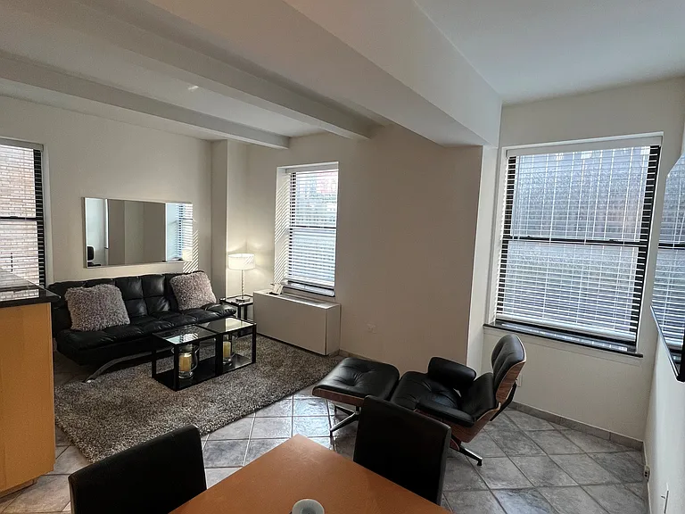 150 W 51st St #1115 — Photo 2