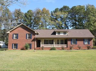 442 Villa Dr, Lilburn, GA 30047