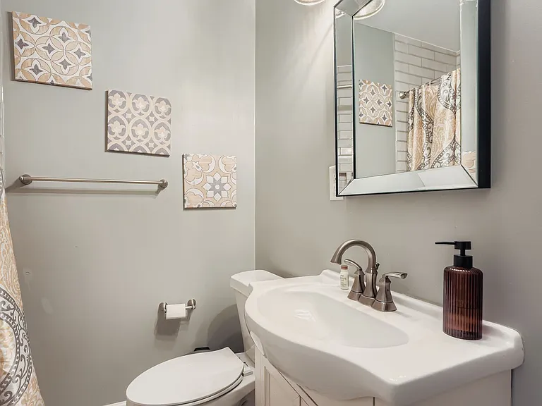 2116 Trailwood Rd — Photo 14