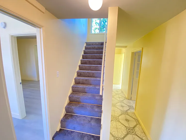 1628 1/2 Morton Ave — Photo 57