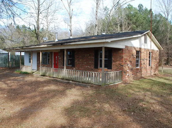 494 Pine Grove Rd, Cedarbluff, MS 39741