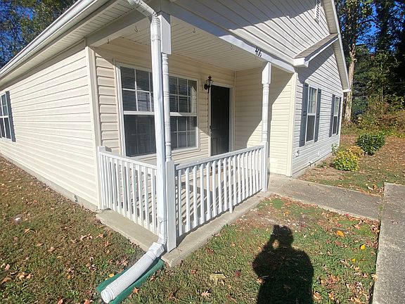 2nd image of 406 Lennon Dr