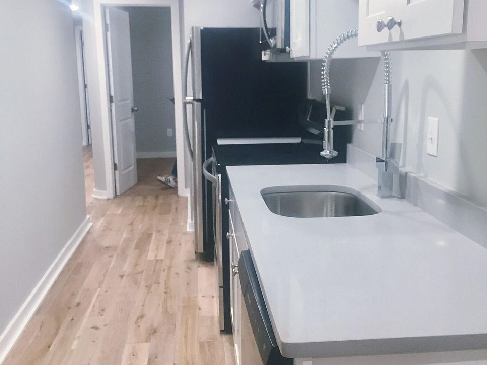 2nd image of 2235 N Broad St #103