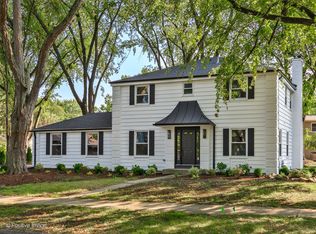 1133 Sandpiper Ln, Naperville, IL 60540