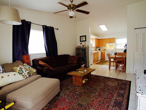 3rd image of 949 Georgia Ave APT B