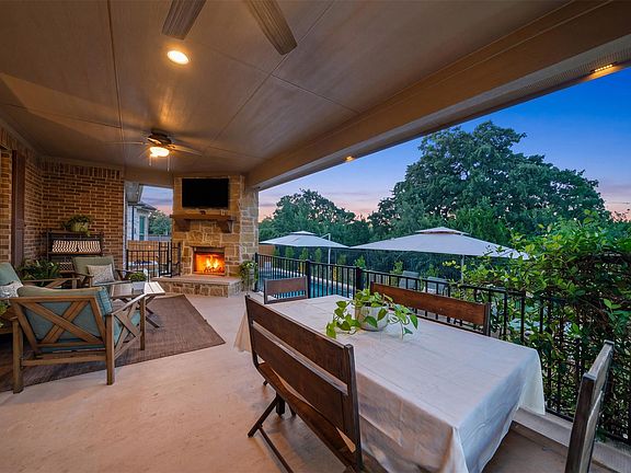 4th image of 2309 Belen Dr