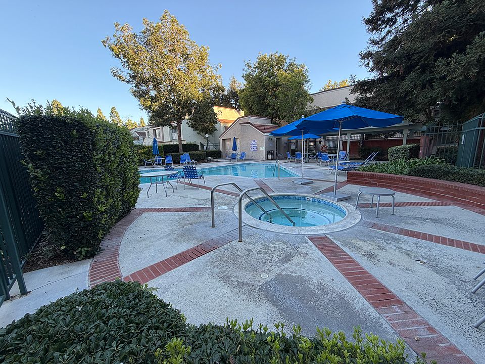 2nd image of 3563 W Greentree Cir Unit F