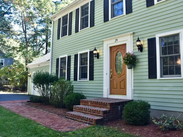 29 Purchase St, Middleboro, MA 02346